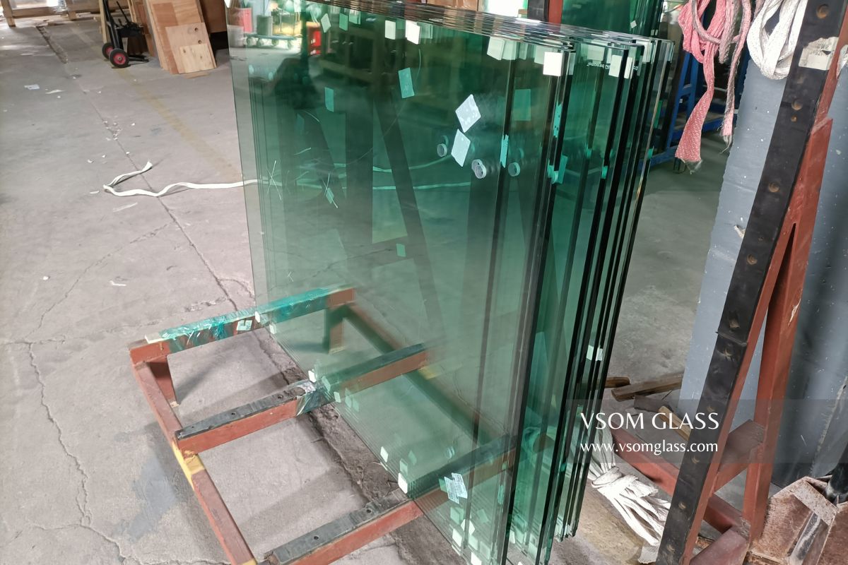 Customized Clear Curved Tempered Glass1 Oceania Railing Project: Successful Delivery of Customized Clear Curved Tempered Glass Solution